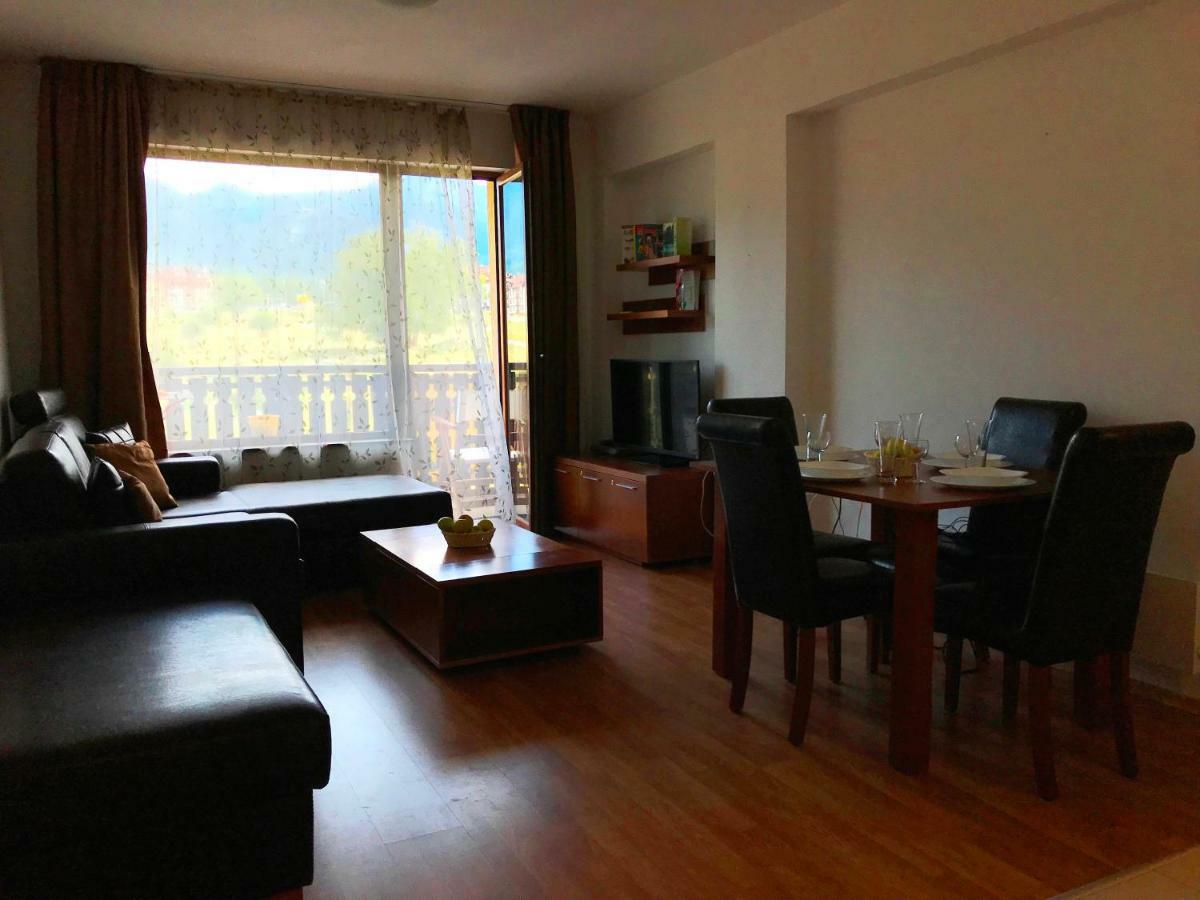 Aparthotel Vista Top Lodge Bansko Bagian luar foto